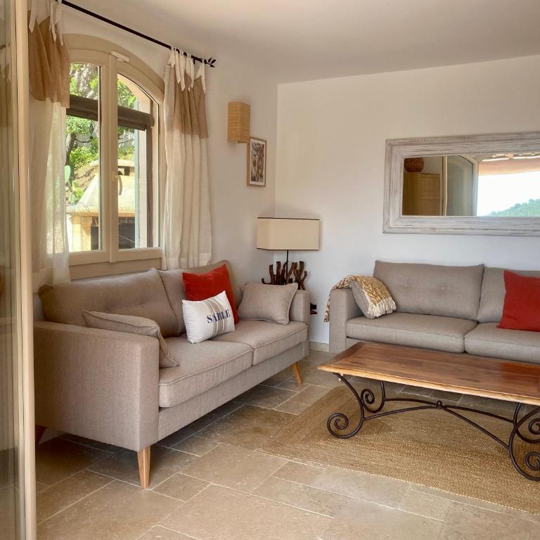 Maison vue mer sur les Îles d'Or - Villa 2 Chambres - 13