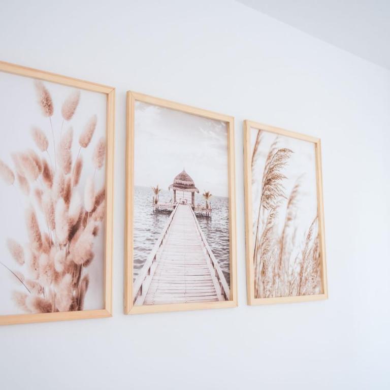 My Dream Beach & Town Apartment - Three-Bedroom Apartment - 32