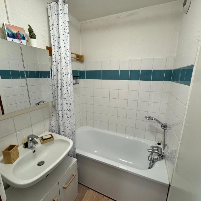 Appartement cosy 4 personnes Vue Montagne - Apartamento de 1 dormitorio - 16
