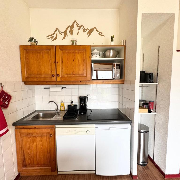 Appartement cosy 4 personnes Vue Montagne - Apartamento de 1 dormitorio - 11