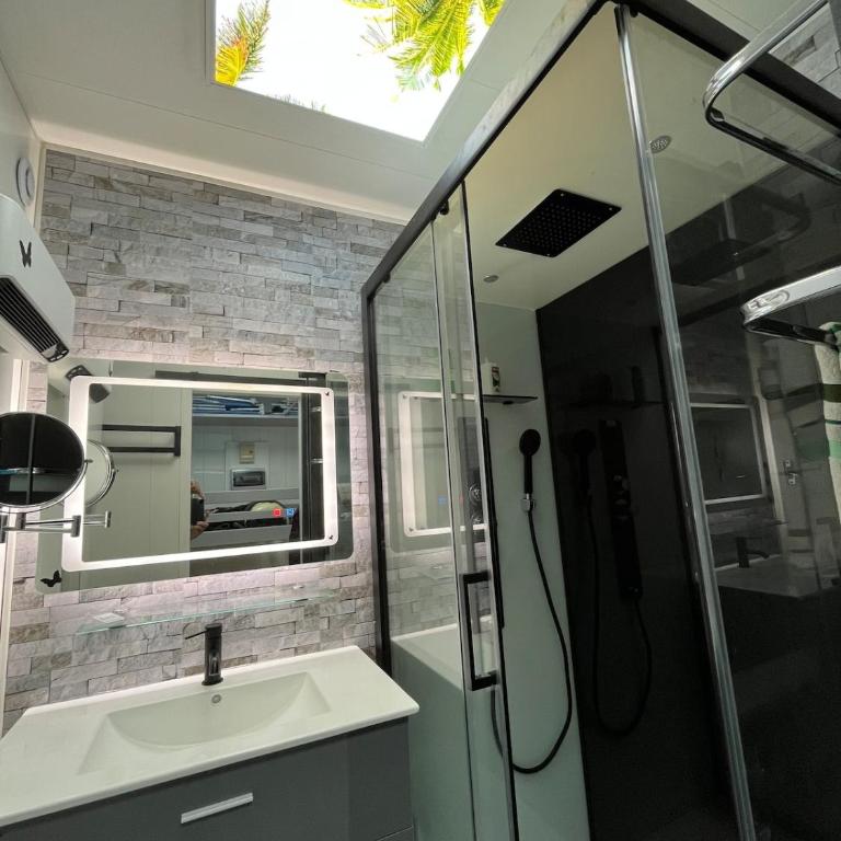 T2 Cosy à Gruissan Piscine, Clim WiFi Parking - Two-Bedroom Apartment - 31