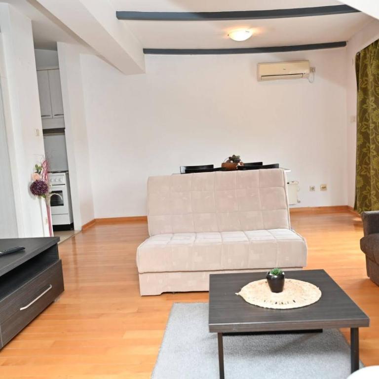 Garmani - Apartment with Terrace - 8