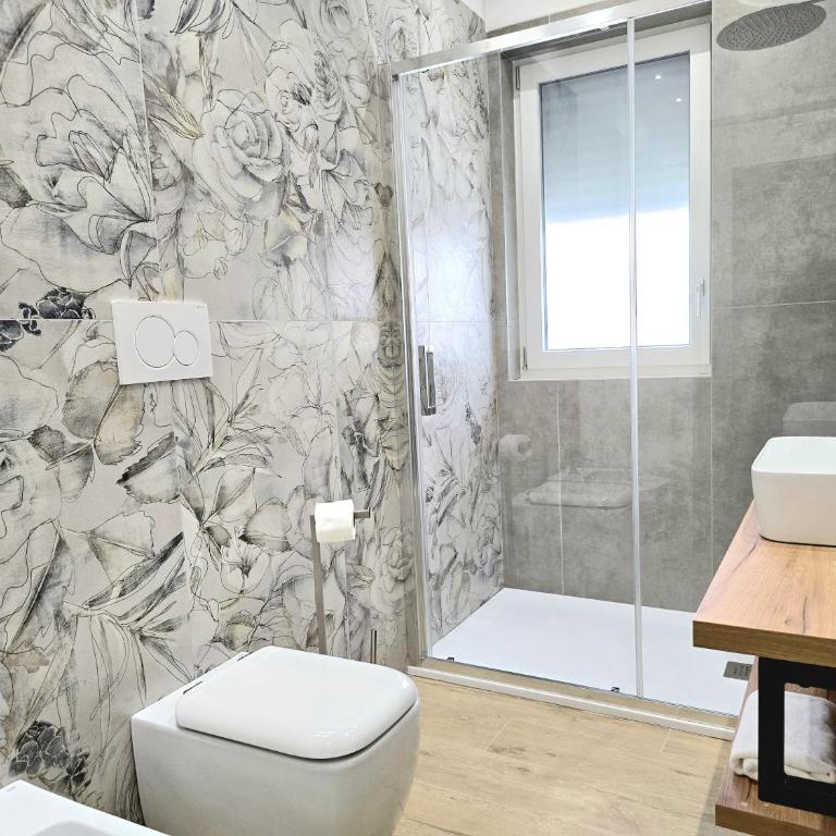 Rose Suites - Bari Stazione - Comfort Triple Room - 10