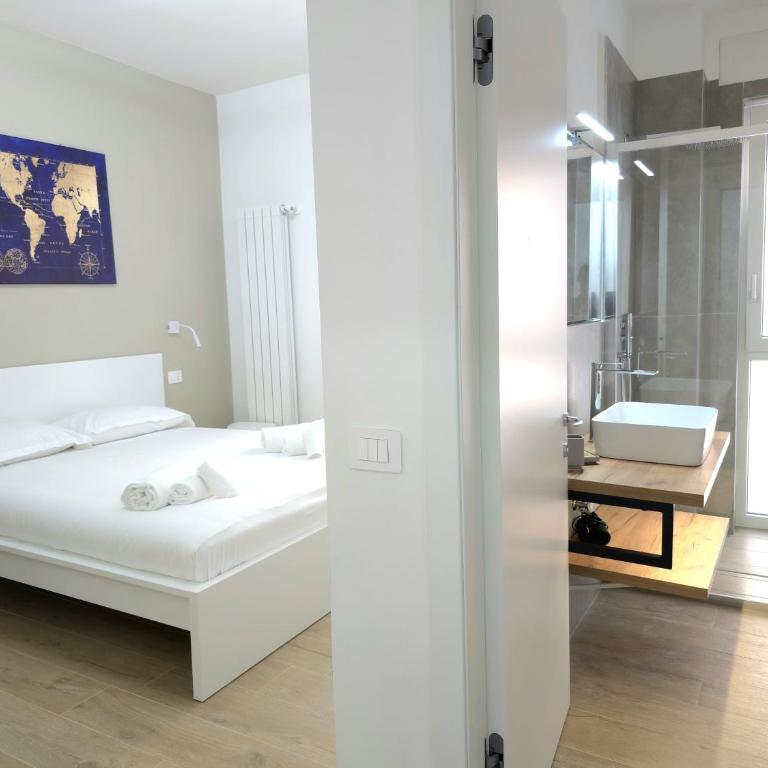 Rose Suites - Bari Stazione - Double Room - 8