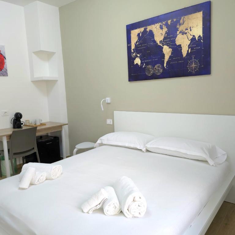 Rose Suites - Bari Stazione - Double Room - 6