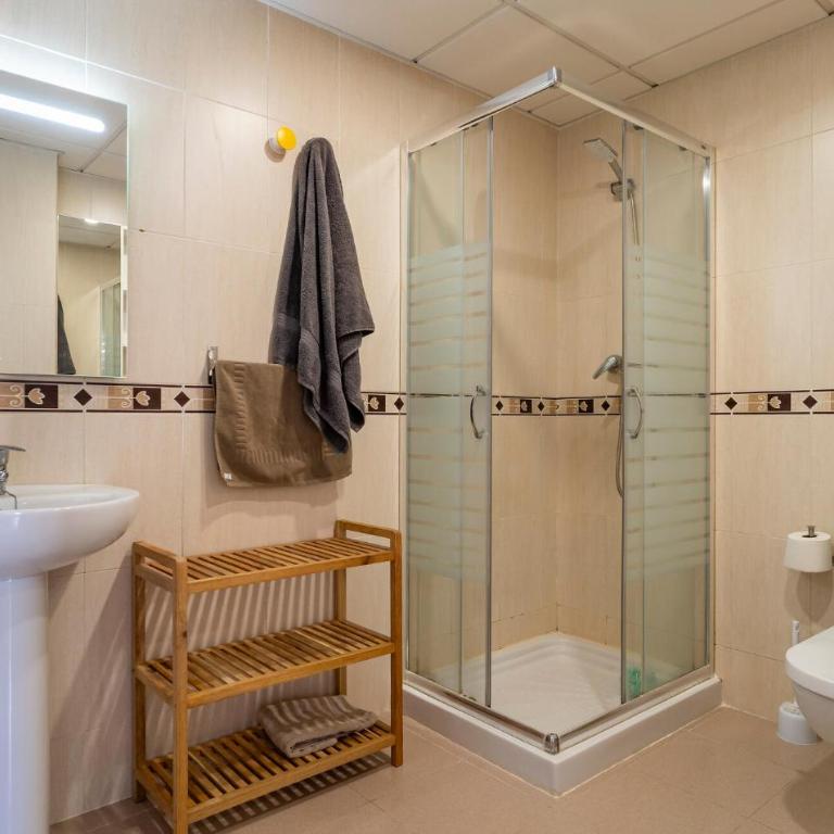 Stunning Apartment In Torremolinos - Apartamento de 3 dormitorios - 11