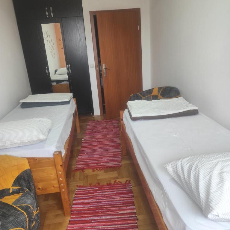 Agape - Double Room with Balcony - 2