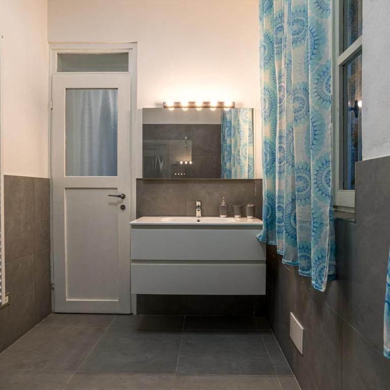 Guest Host - Stylish and bright apartment with private garden - Appartamento con 3 Camere da Letto - 21