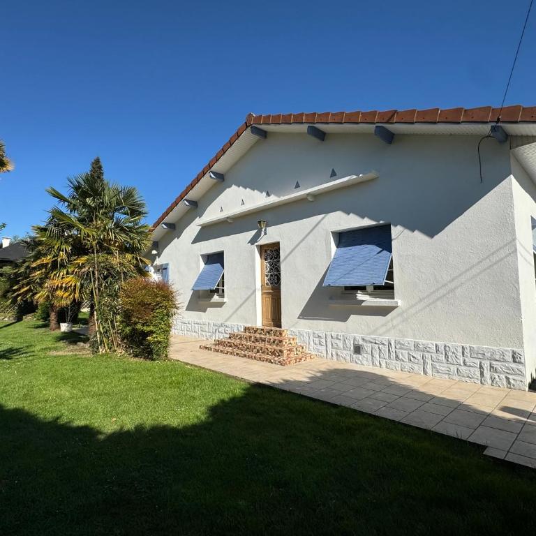 Maison à Lourdes, avec jardin - Two-Bedroom House - 18