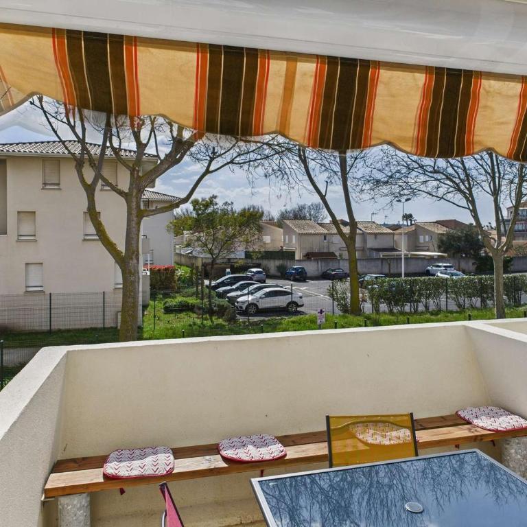 Appartement cosy 2 pièces, 4 pers., à 2 pas de la plage, parking privé, terrasse avec salon de jardin - FR-1-326-815 - Appartement - 13