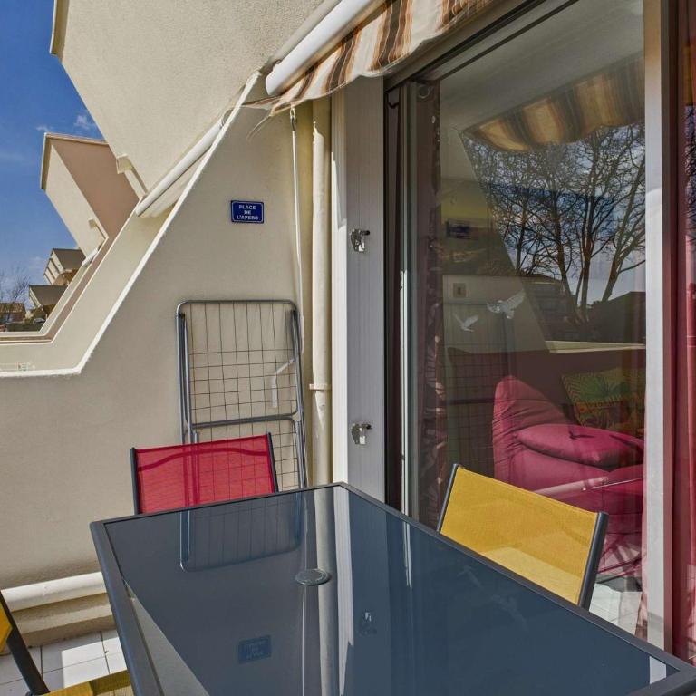 Appartement cosy 2 pièces, 4 pers., à 2 pas de la plage, parking privé, terrasse avec salon de jardin - FR-1-326-815 - Appartement - 14