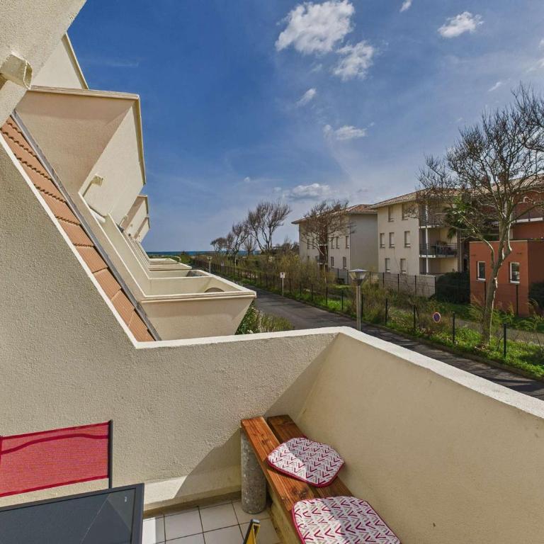 Appartement cosy 2 pièces, 4 pers., à 2 pas de la plage, parking privé, terrasse avec salon de jardin - FR-1-326-815 - Appartement - 15