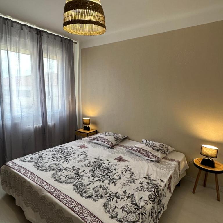 Appartement Lumineux avec Balcon - Appartement 3 Chambres - 10