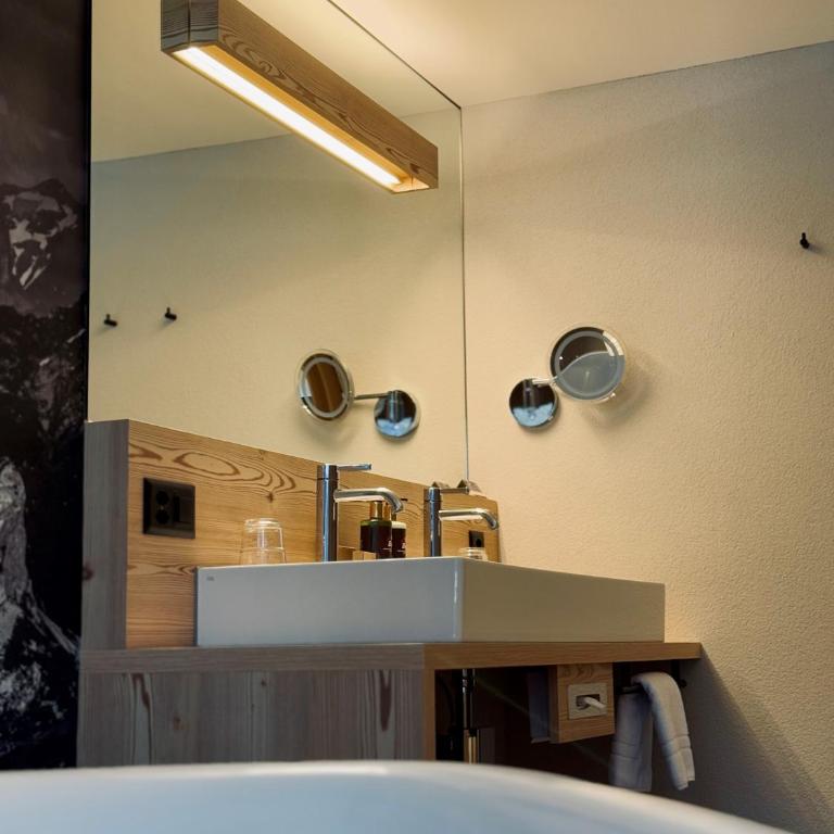 Eiger Mountain & Soul Resort - Suite mit Bergblick - 11