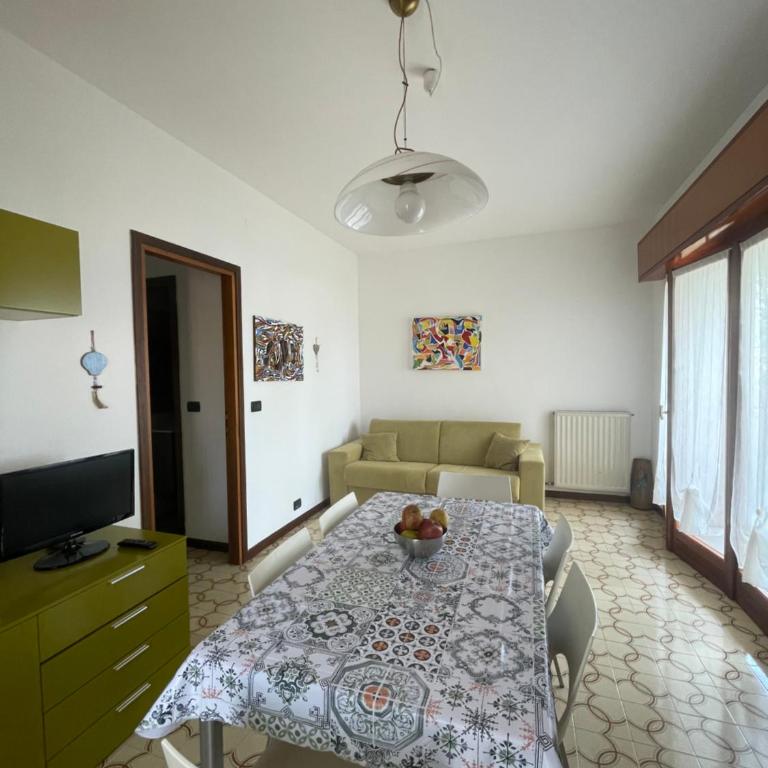 Nico's Apartment - Two-Bedroom Apartment with View - 2