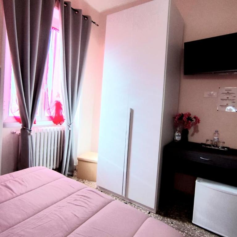Bed and Breakfast Mamma Giuliana - Camera Matrimoniale con Bagno Privato - 6