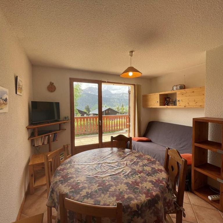 Appartement cosy 4 pers, terrasse, 2 pièces + coin montagne, près des pistes, Crest-Voland - One-Bedroom Apartment - 4