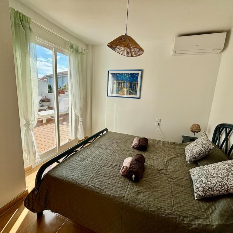 Beachfront, pool, air conditioning, 3 bedrooms, sea view - Apartamento - 12