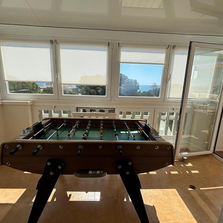 Beachfront, pool, air conditioning, 3 bedrooms, sea view - Apartamento - 49
