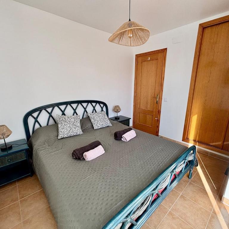 Beachfront, pool, air conditioning, 3 bedrooms, sea view - Apartamento - 54