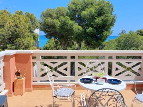 Beachfront, pool, air conditioning, 3 bedrooms, sea view - Apartamento - 62