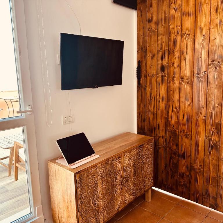 Attico La Terrazza sul Mare - Studio Apartment with Sea View - 21