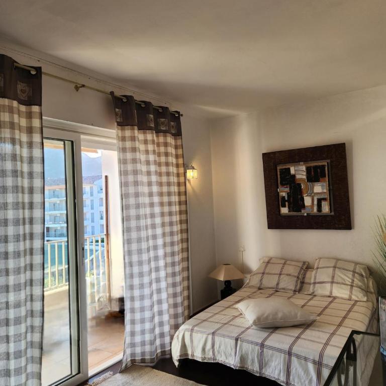 Appartement centre de calvi - Two-Bedroom Apartment - 52