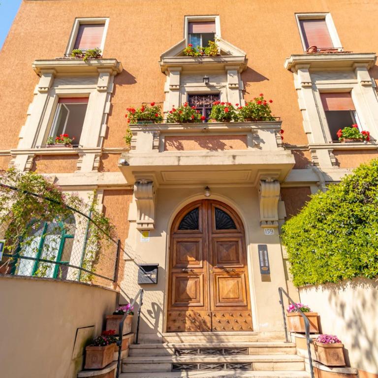 Vatican House - Two-Bedroom Apartment - 13