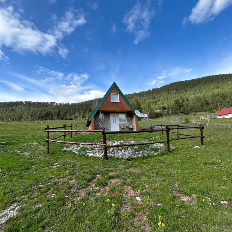 Lake house- Jakov - Kuća sa 2 Spavaće Sobe - 4