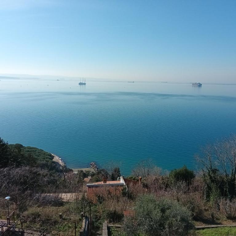 Apartment Trieste Casa Vacanze NATASCIA - Appartamento Familiare con 2 Camere da Letto e Vista - 41