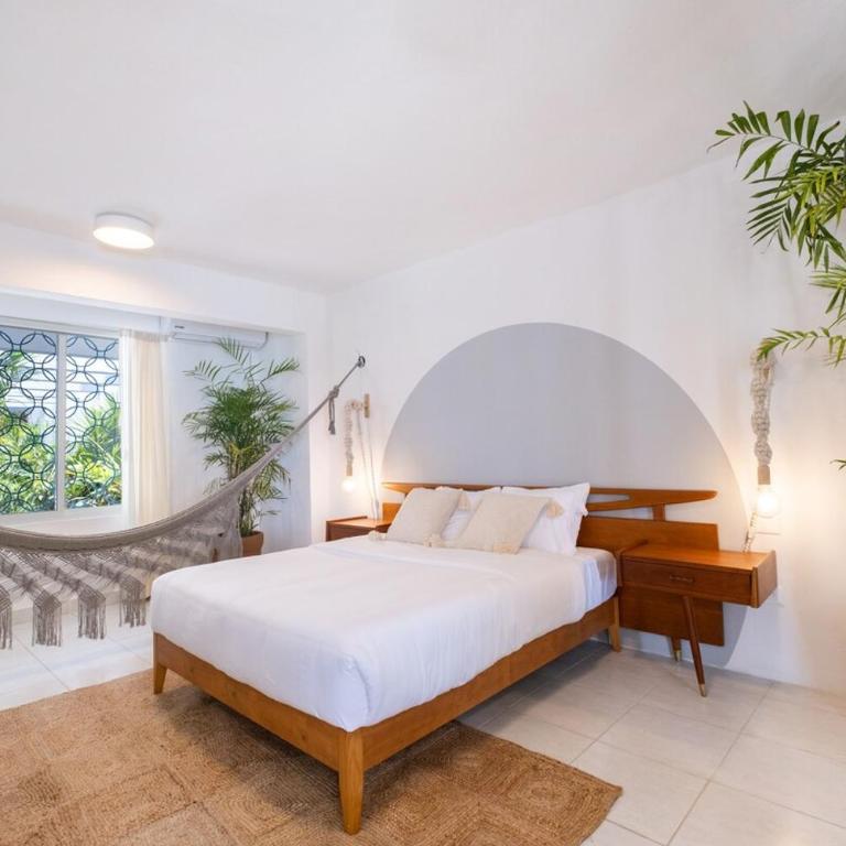 North Beachfront Villa - Villa - 12