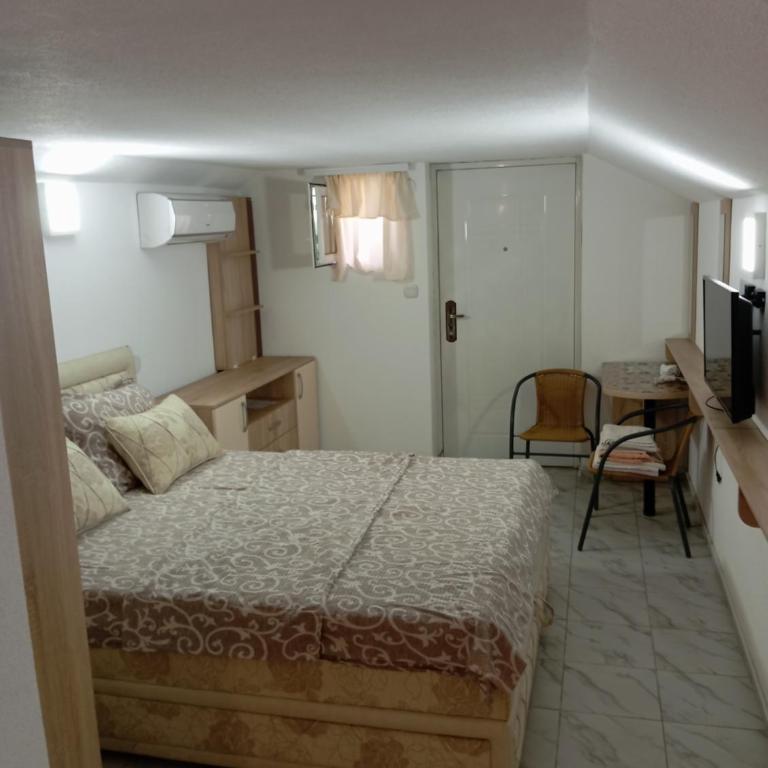 Marko Konak - Double or Twin Room with Terrace - 4