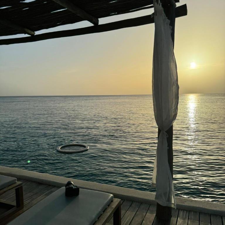 North Beachfront Villa - Villa - 79