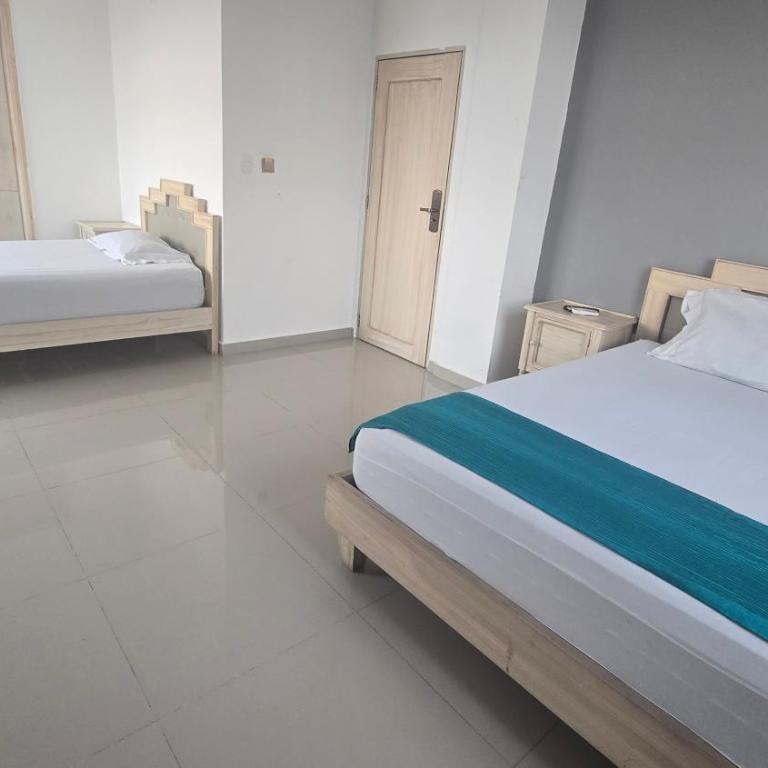 Hotel Med Barranquilla Centro - Habitación Triple - 4