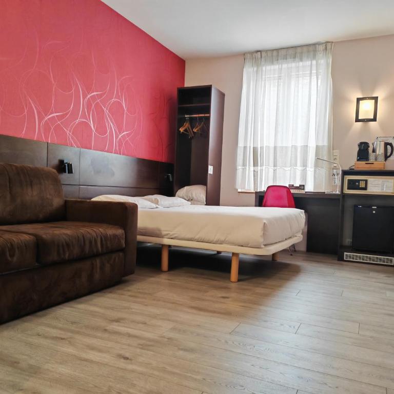 Urban Style, Hôtel Le Cheval Noir, Saint-Étienne - Chambre Quadruple - 1