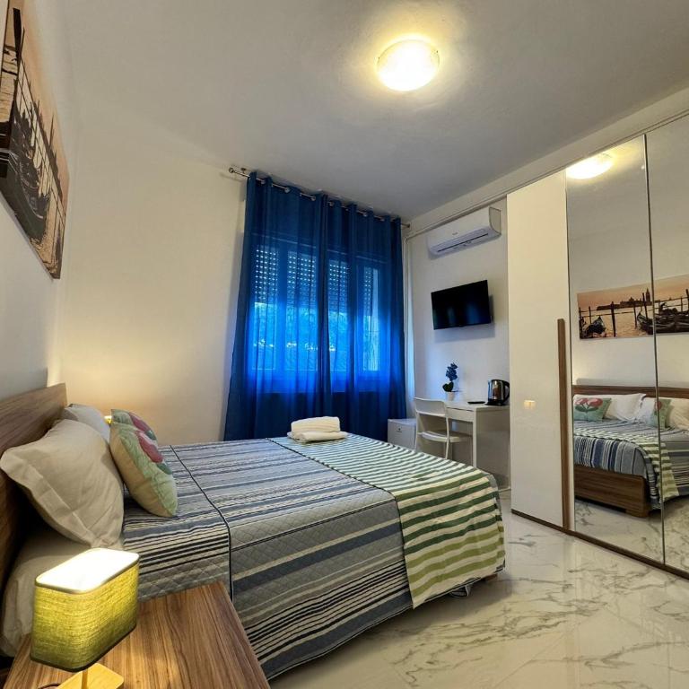 United Apartment - Camera Matrimoniale con Bagno in Comune - 2
