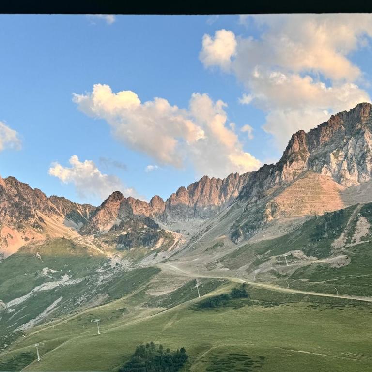 Ski, confort famille, appartement Cosy, Vue montagne,piscine,parking - Appartement 2 Chambres - 4