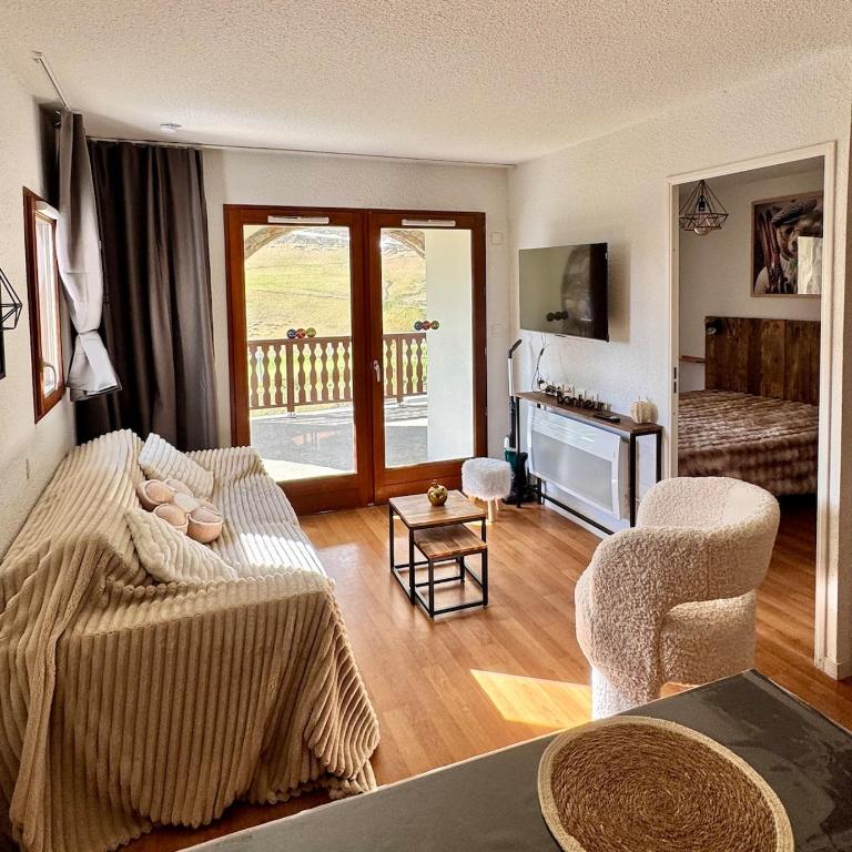 Ski, confort famille, appartement Cosy, Vue montagne,piscine,parking - Appartement 2 Chambres - 7