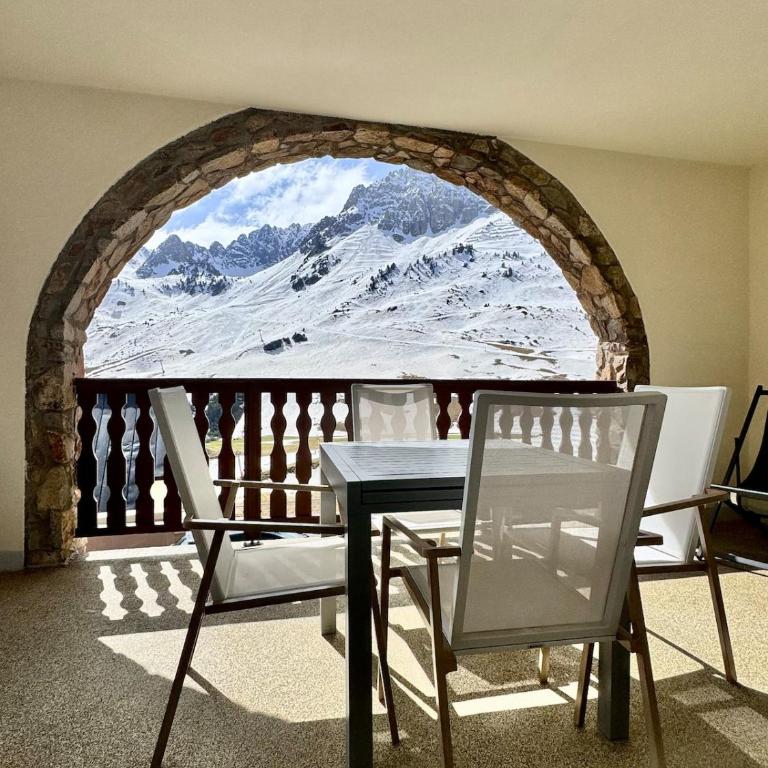 Ski, confort famille, appartement Cosy, Vue montagne,piscine,parking - Appartement 2 Chambres - 13