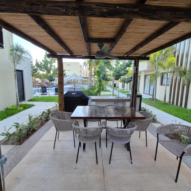 New Oceanfront Apartment - One-Bedroom Apartment - 21