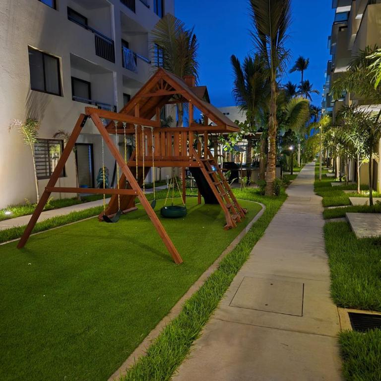 New Oceanfront Apartment - One-Bedroom Apartment - 26
