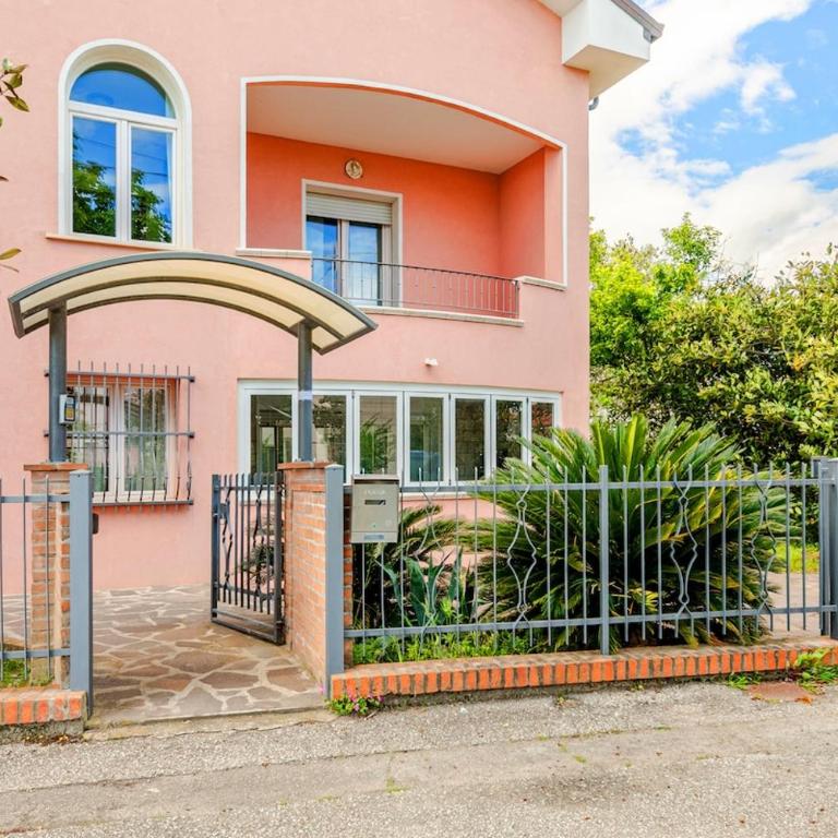 Seaside Serenity Relax al Mare con Giardino - Appartamento con 3 Camere da Letto - 1