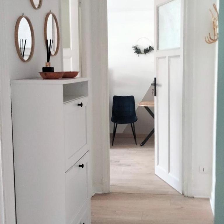 Appartement climatisé près centre - Apartment mit 2 Schlafzimmern und Stadtblick - 7