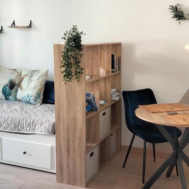 Appartement climatisé près centre - Apartment mit 2 Schlafzimmern und Stadtblick - 8