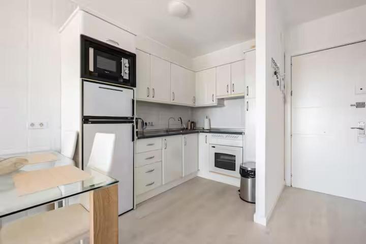 RentitSpain - Nerja - Apartamentos Vistas Únicas al Mar Mediterráneo - One-Bedroom Apartment - 19