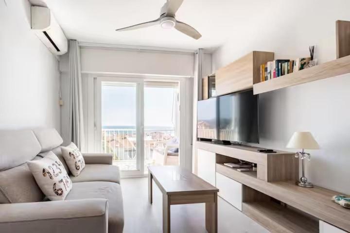 RentitSpain - Nerja - Apartamentos Vistas Únicas al Mar Mediterráneo - One-Bedroom Apartment - 2