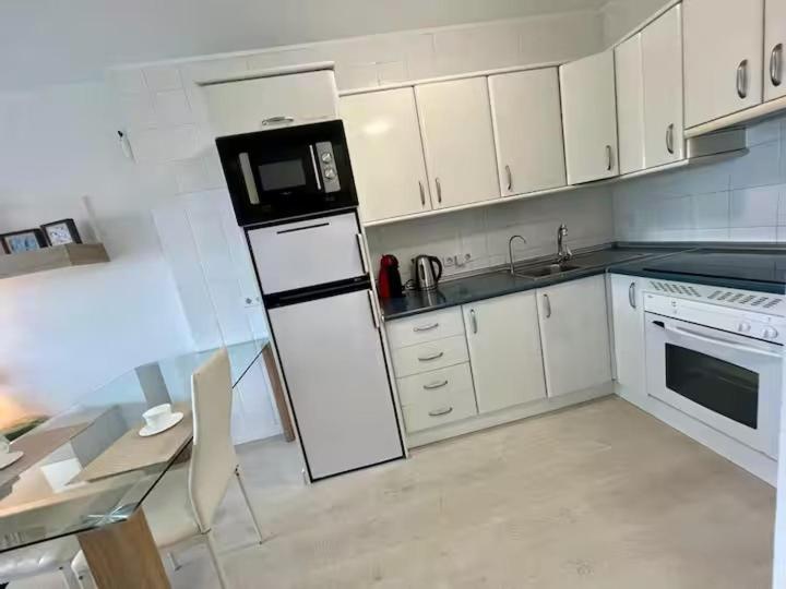 RentitSpain - Nerja - Apartamentos Vistas Únicas al Mar Mediterráneo - One-Bedroom Apartment - 8