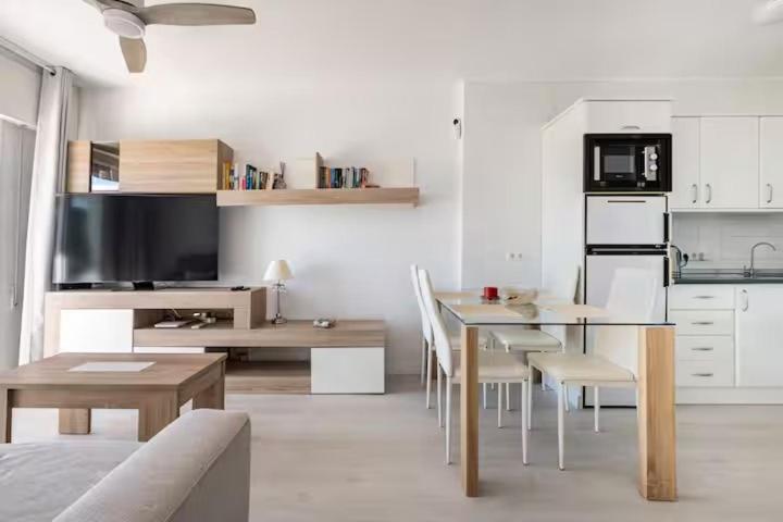 RentitSpain - Nerja - Apartamentos Vistas Únicas al Mar Mediterráneo - One-Bedroom Apartment - 9