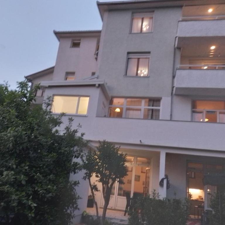 Guesthouse Sanja - Apartments 212 - Apartment - Ground Floor - 12