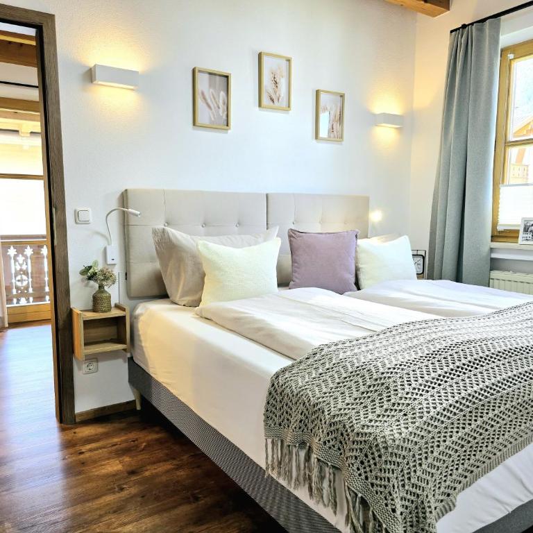 Ferienwohnungen Alpspitzecho - Apartment mit Balkon - 25
